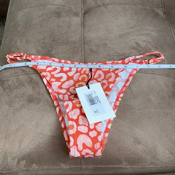 Cayes Bottom
Fisch - Picture 6 of 7